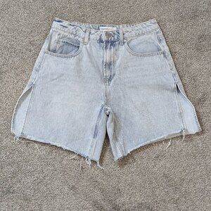 BAN-JARA Light Blue Denim Mid-Rise Cut-Off Jean Shorts; Size 9 / 28
